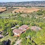 La Collina Dei Ciliegi